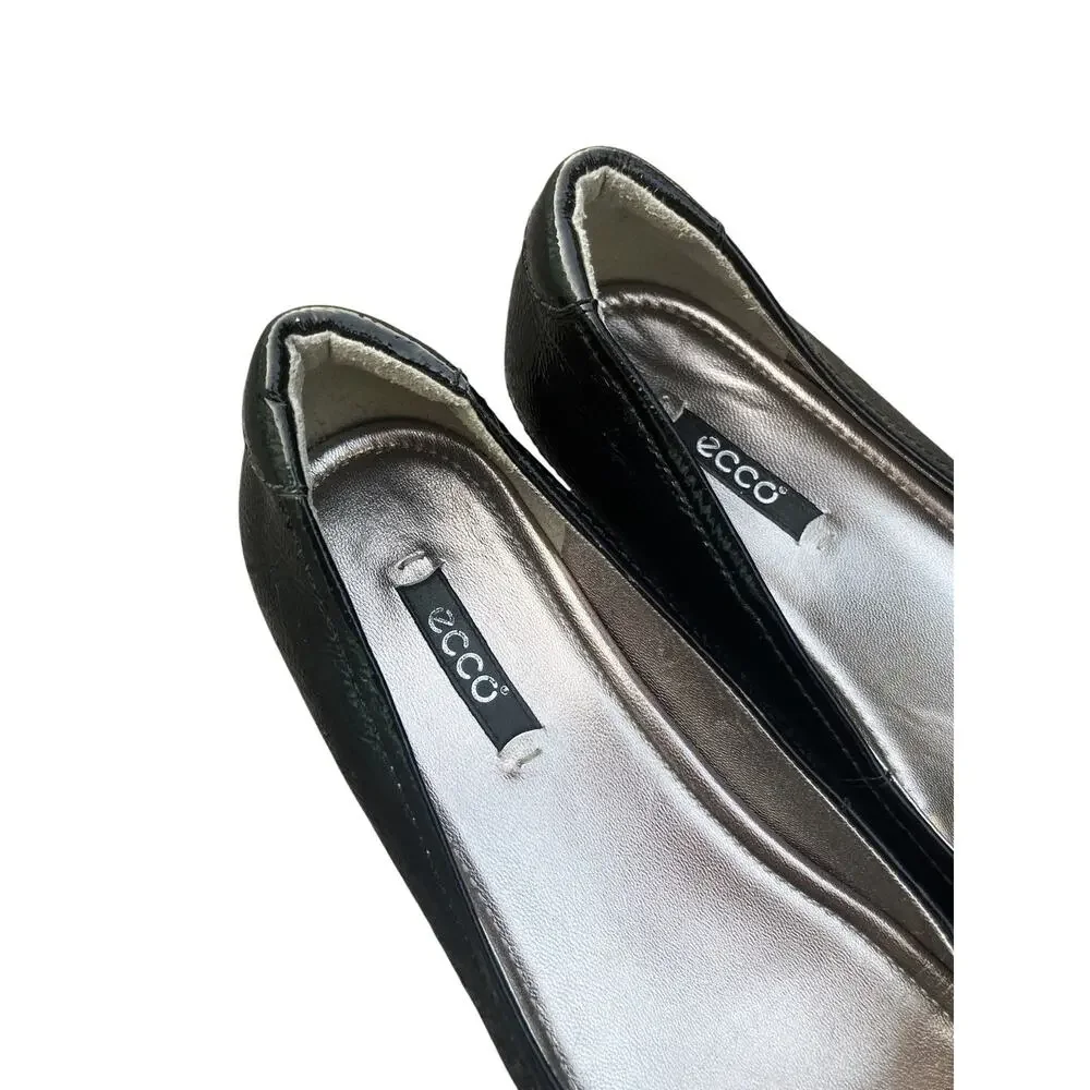 ECCO Black Patent Leather Buckle Ballet Flats Silver Hardware Low Wedge Y2K EUC